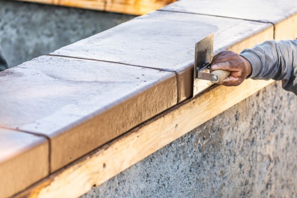 Cost of Concrete Coping Repair in Visalia